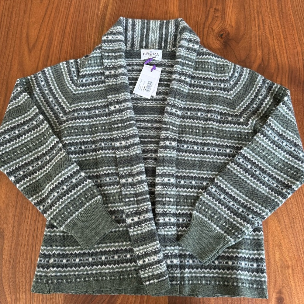 BRORA 100% Scottish Cashmere Fair Isle Shawl Cardigan in Olive - XS/S